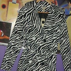 Vertigo Paris Lined Stretch Zebra Jacket Sz M NWT